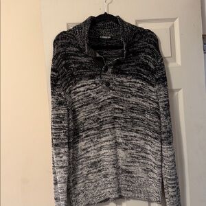 Express Sweater Men's L Gray V-Neck buttoned Long Sleeve Pullover